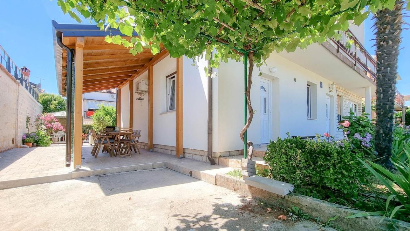 Bosko Apartment Umag Bagian luar foto